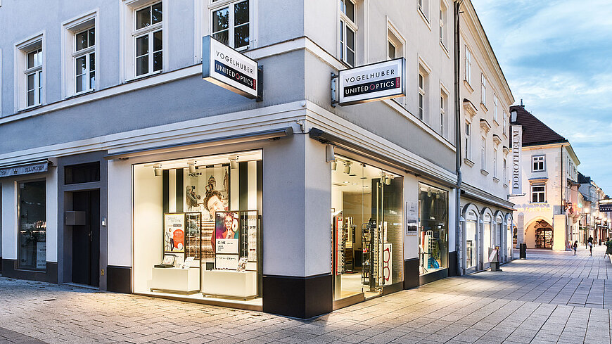 United Optics Vogelhuber Fassade