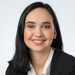 Stockinger United Optics Team Portrait Emina Palavac