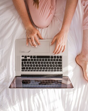 Nahaufnahme eines Laptops