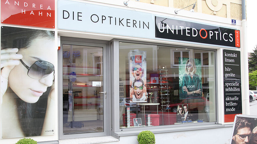 Die Optikerin United Optics Groß Siegharts Fassade